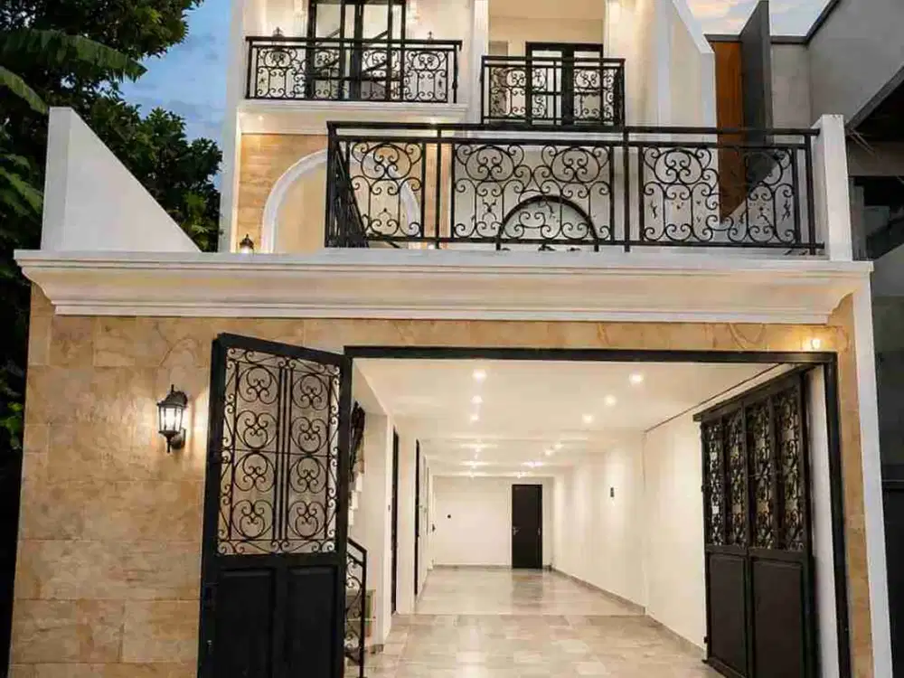 Jual Rumah Private pool dan Rooftop di  Jagakarsa Jaksel