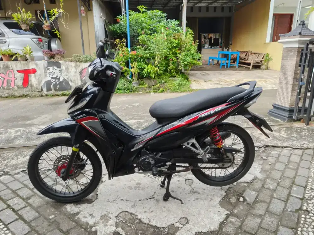 Honda Revo THN 2014 plat AD Sukoharjo