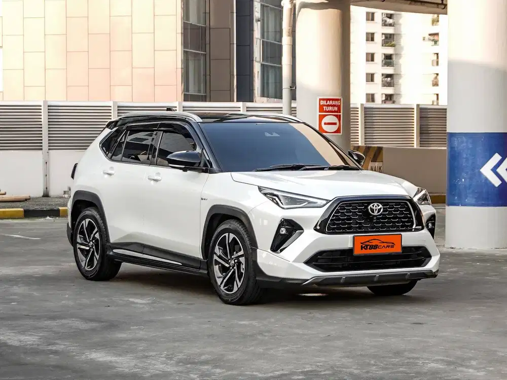 Yaris Cross GR TSS Two tone 2023 putih