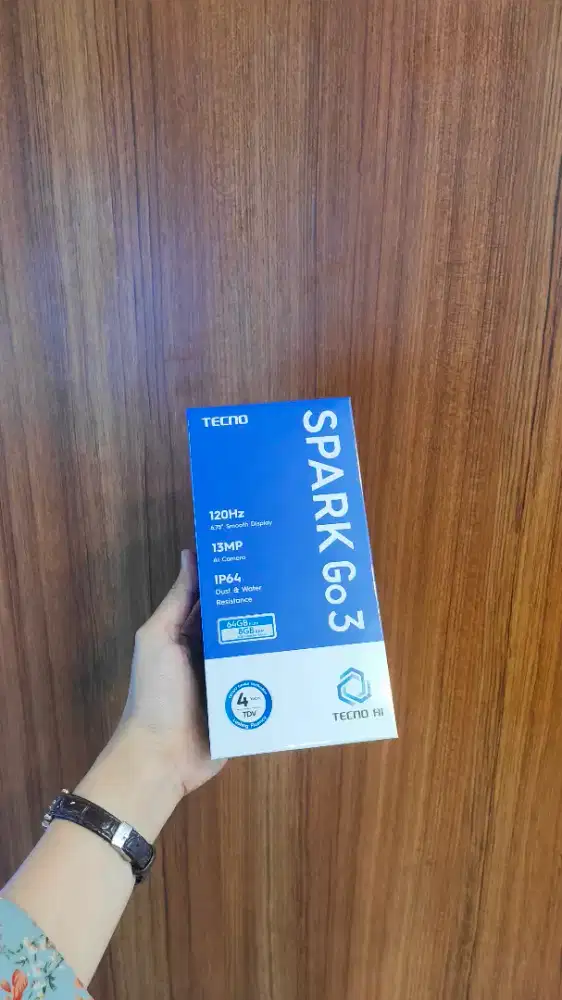 Spark go 3 4/64gb