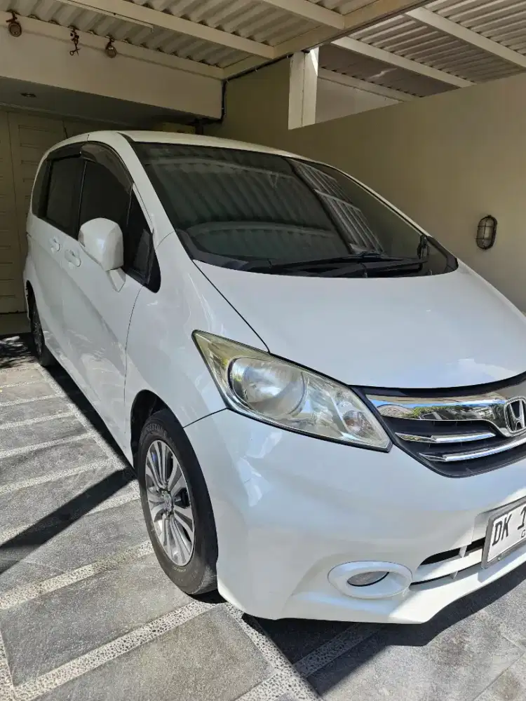 Honda Freed PSD 2013 AT Putih
