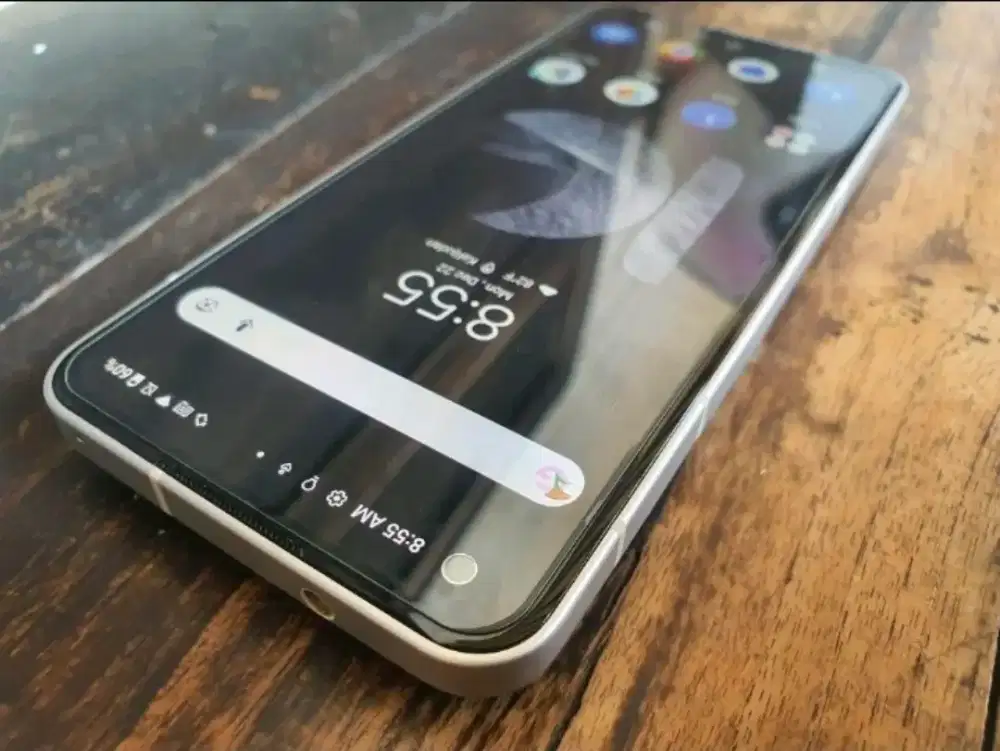 Asus Zenfone 9 Like New BH ±95% Garansi Resmi Mulus Lengkap Ori
