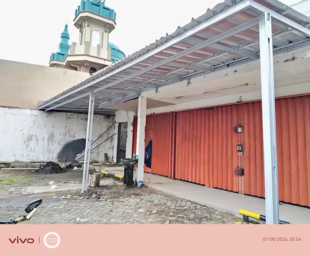 Kanopi baja ringan dan garasi