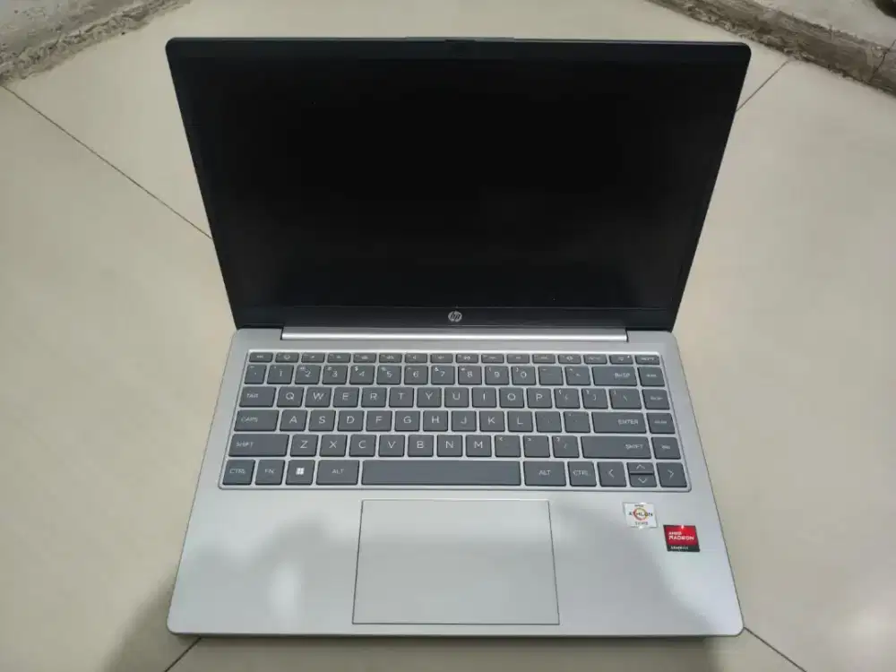 Laptop hp 14-em0xx
