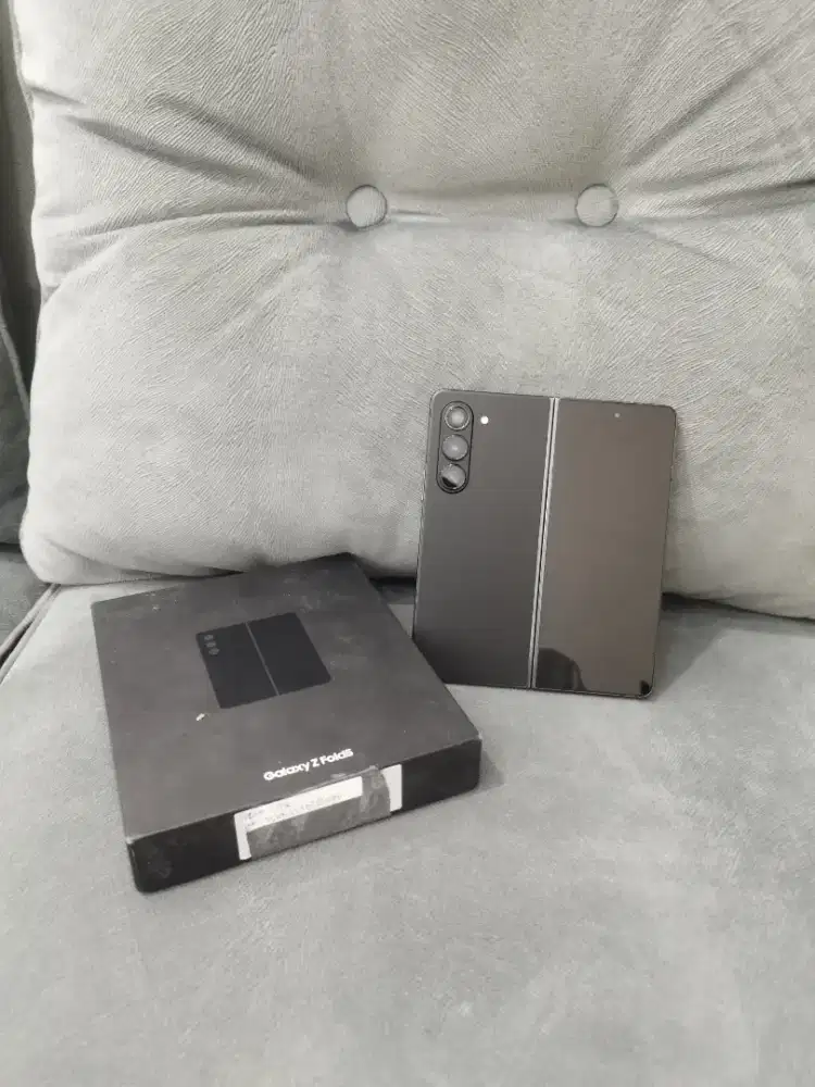 Samsung Z fold 5 12/512gb