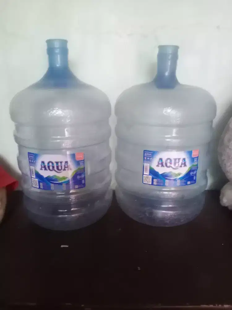 Galon Aqua asli