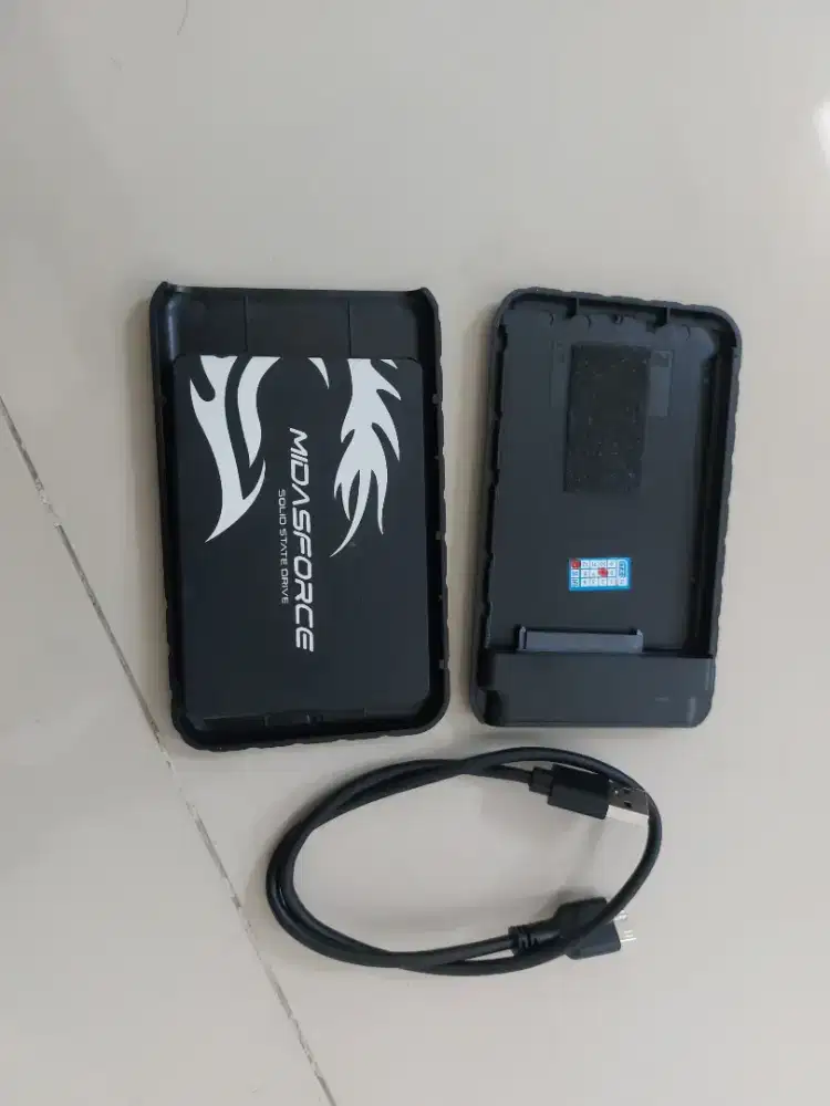 SSD Midasforce 256Gb sudah termasuk enclosure USB