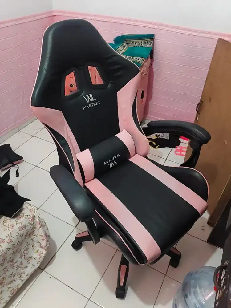 Kursi gaming second merk WARTLEY