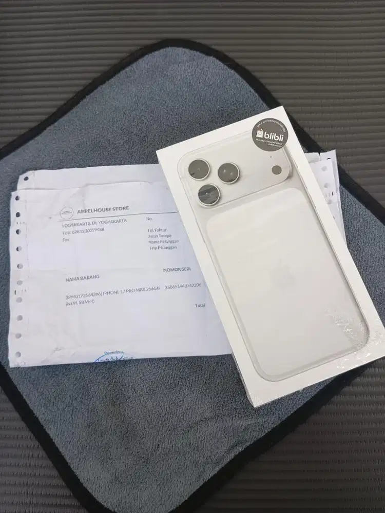 Iphone 17promax 256 new