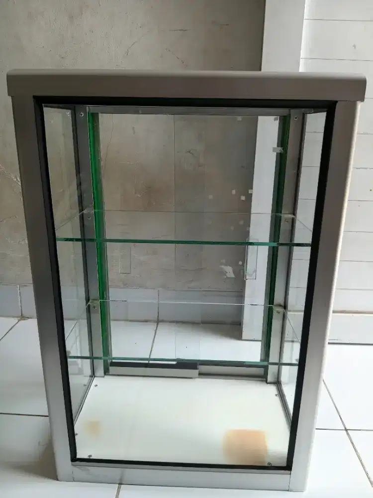 Etalase mini/ kecil