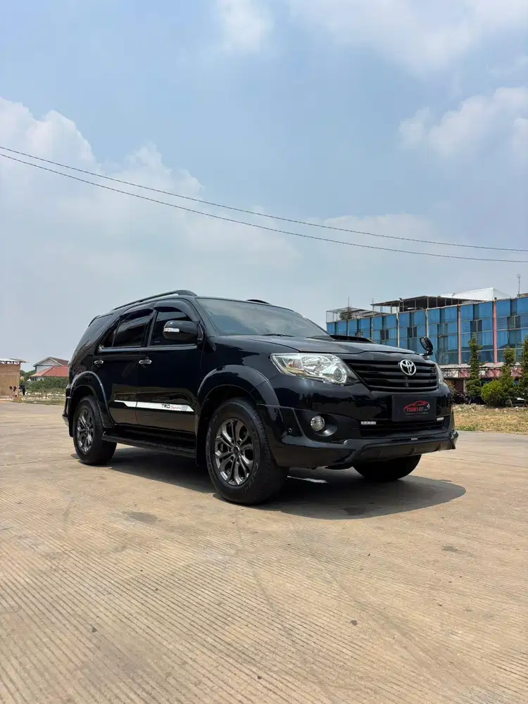 Toyota Fortuner 2.5 G VNT TRD 2014 Automatic ( Hitam Metalik )