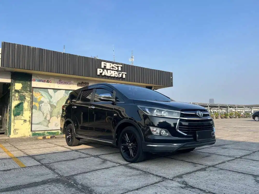 [ DP 22 ] INNOVA VENTURER 2.0 AT 2018