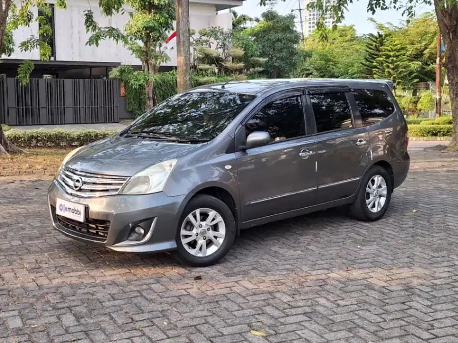 GRAND LIVINA 1.5 XV MANUAL 2012