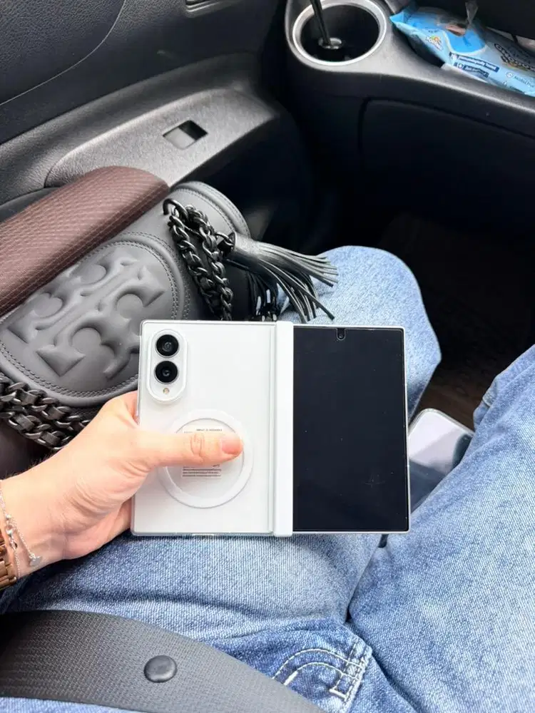 Samsung Galaxy Z Fold 8