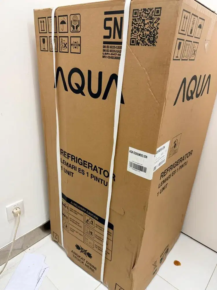 Kulkas Refrigerator Merek Aqua  AQR-D205 Lemari Es 1 pintu