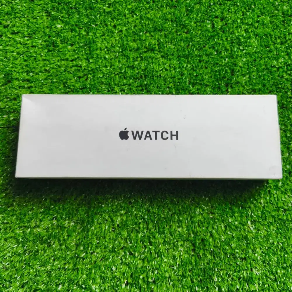 Apple Watch SE3  40mm  Starlight  Sport band S/M Resmi iBox