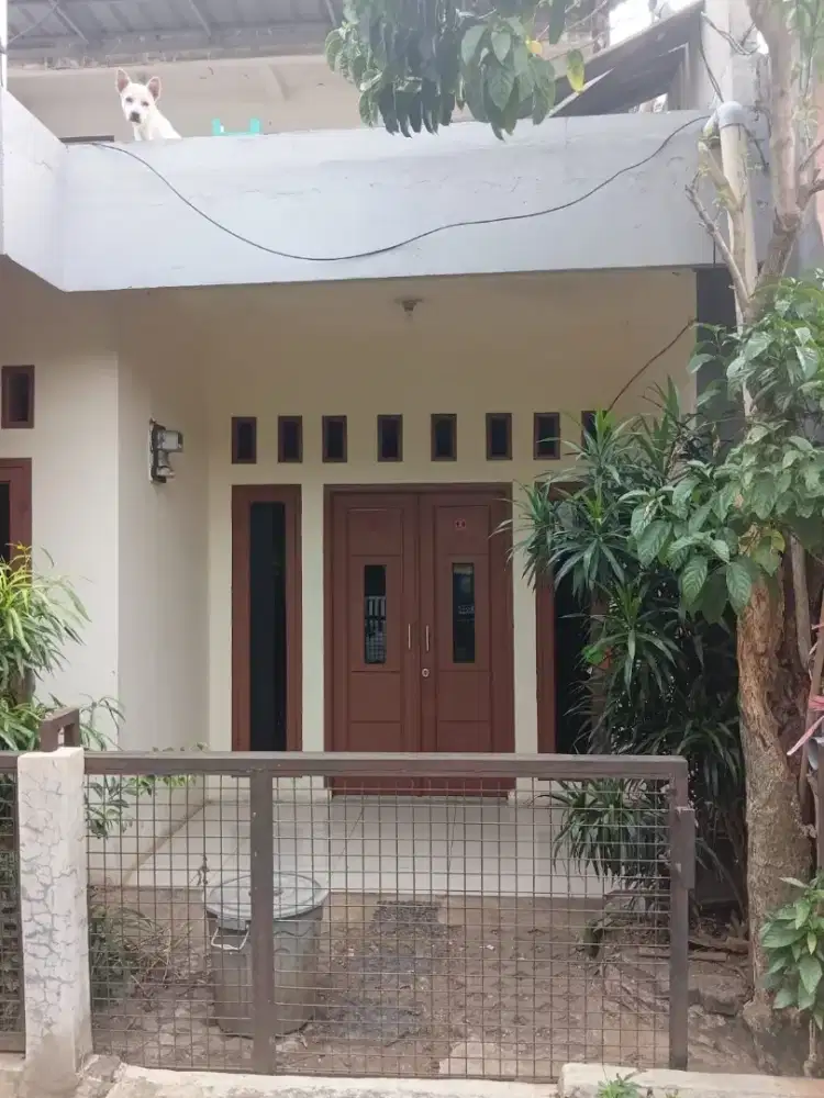 DIJUAL RUMAH 2 LANTAI DEKAT PASAR MUSI DAN DEKAT KE JALAN JUANDA