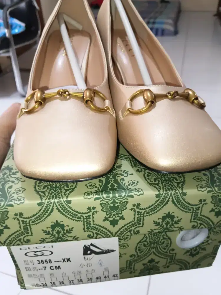 Heels gucci baru