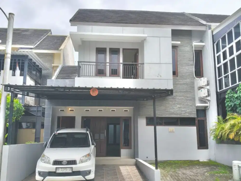 Rumah Strategis di Blok O Banguntapan Harga Rp2 Miliar, Fasilitas Kolam Renang