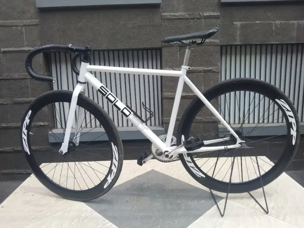 Sepeda fixie solois 02