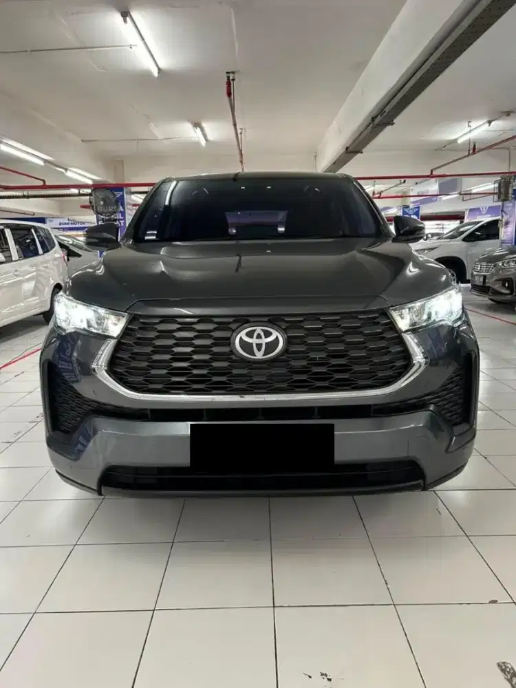 Toyota Innova zenix v 2022  matic DP 60jt