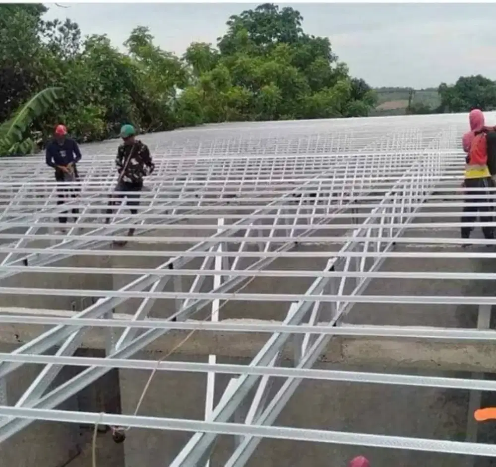 Kontruksi bongkar pasang atap baja ringan dan plavon PVC dll