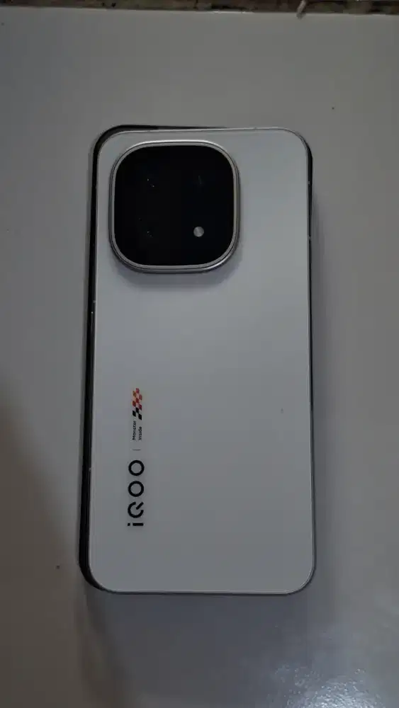 IQOO 15 - 16/512