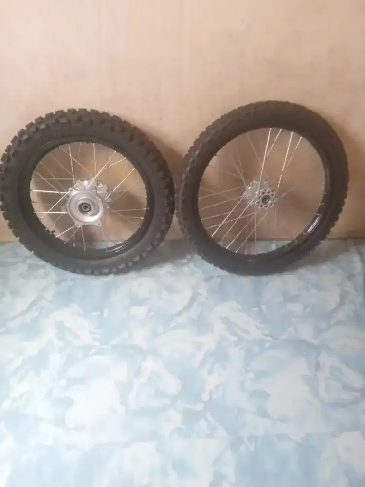 Kondisi baru belum ada lecet sikit pun