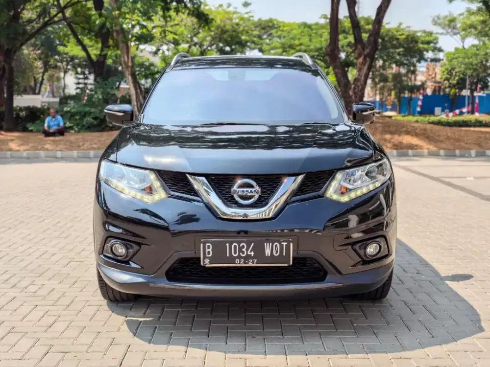 NISSAN XTRAIL 2.5 T32 AT 2017 HITAM