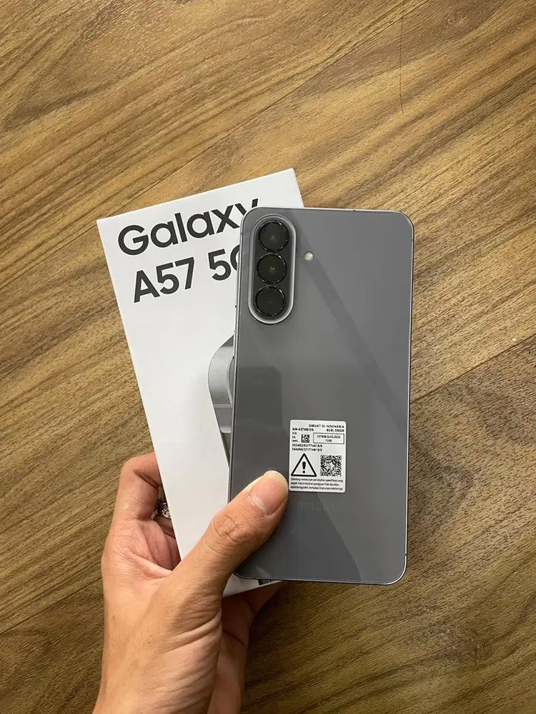 SAMSUNG A57 8/256 LIKE NEW
