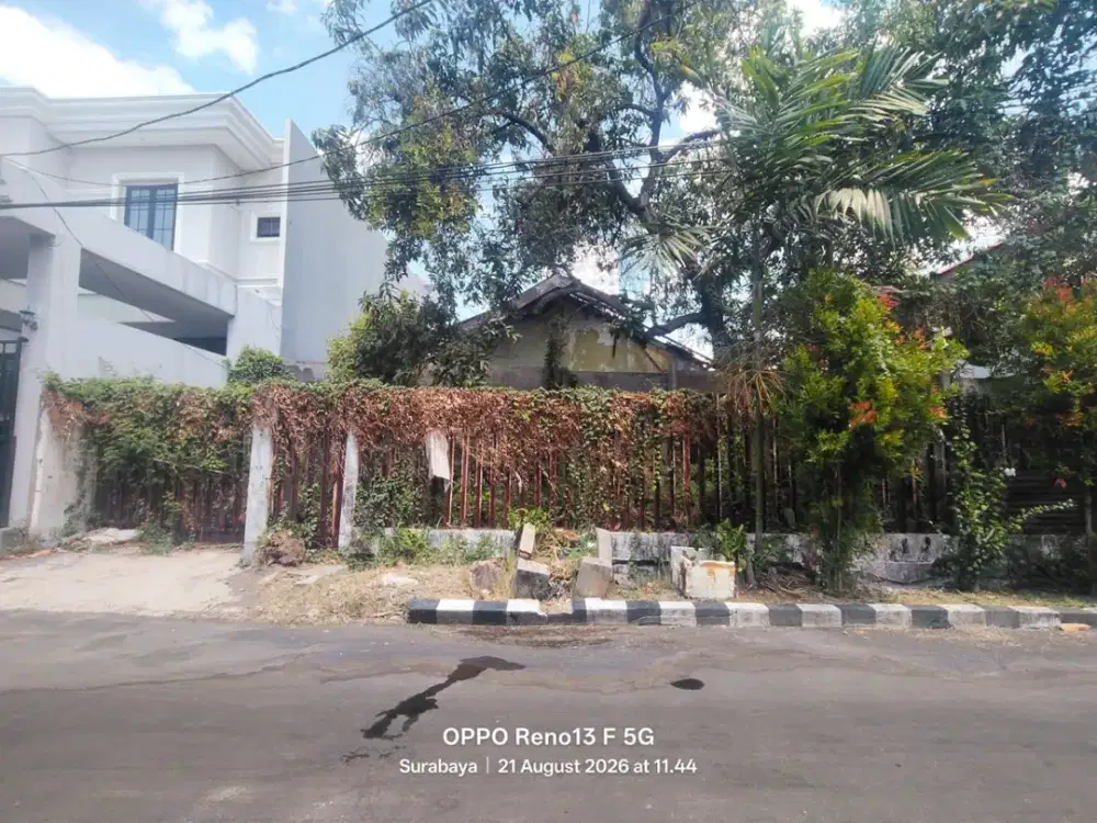 Dijual Rumah Hitung Tanah di Darmo Permai Selatan