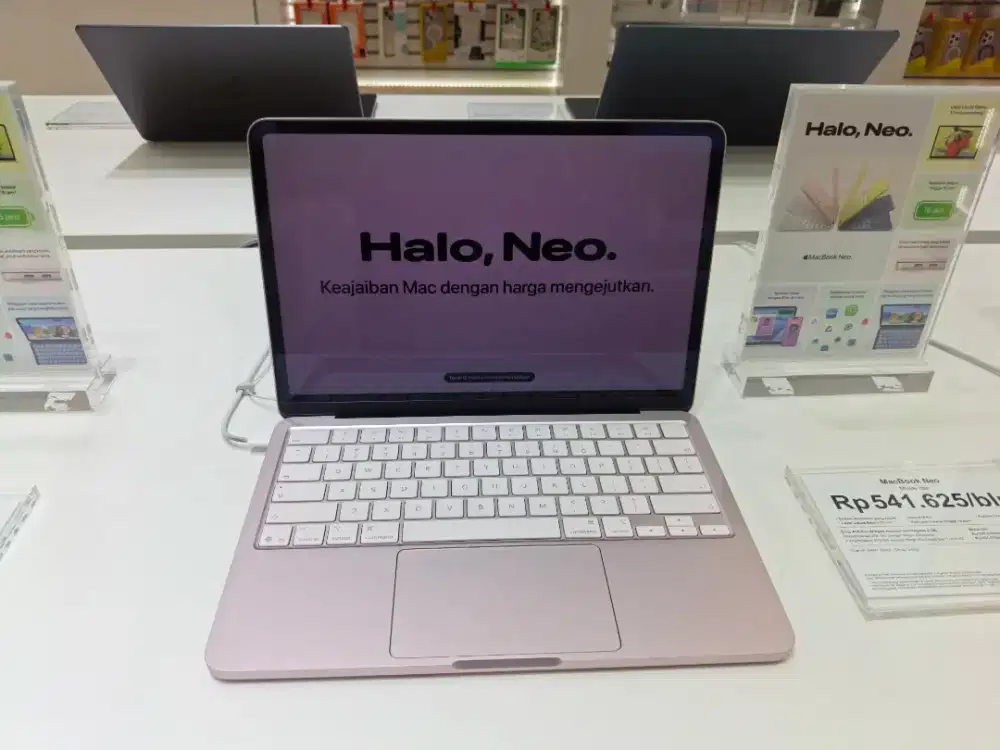 READY MACBOOK NEO DAN MACBOOK PRO 14 INCI