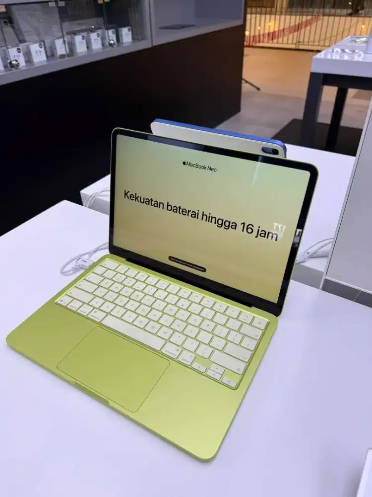 Macbook Neo 256 512