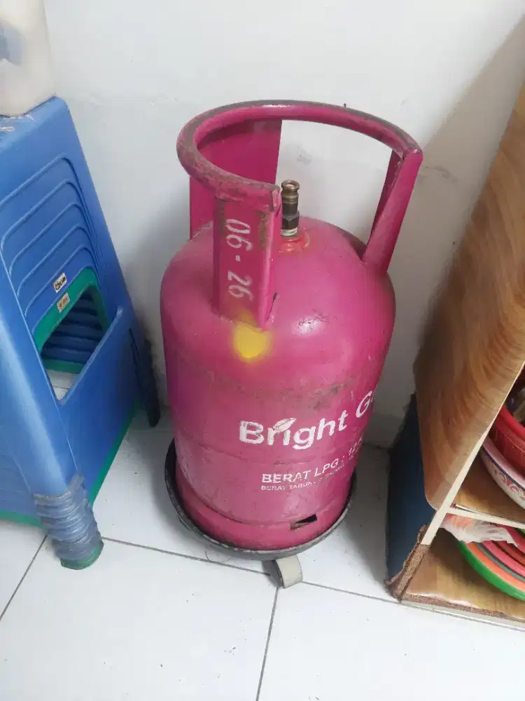 Gas LPG 12 kg kosong