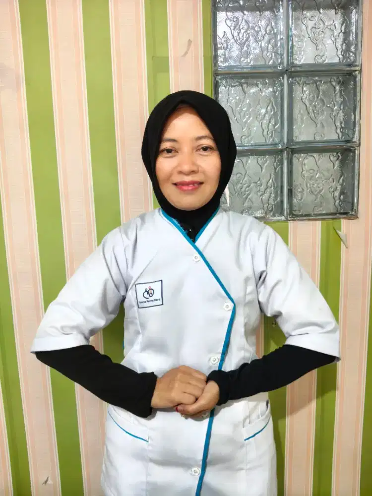 Menyediakan jasa baby sitter perawat lansia dan art
