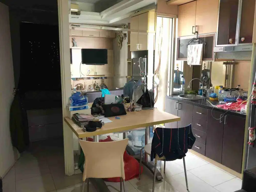 Di Jual Apartemen green Lake sunter tower 1/Slr ukuran 2BR full furnish sertifikat