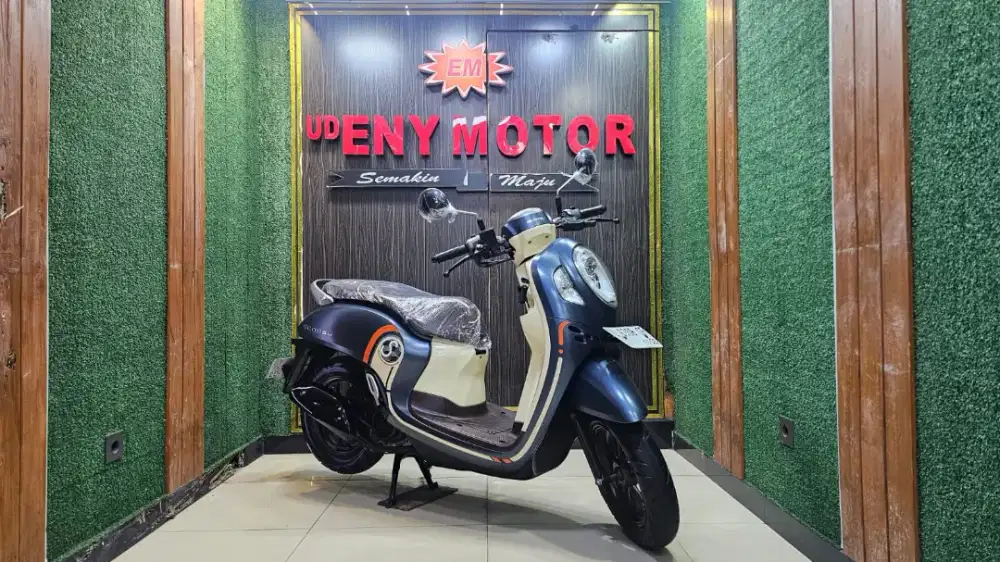 UD ENY MOTOR - Honda Scoopy Sporty thn 2020 mulus