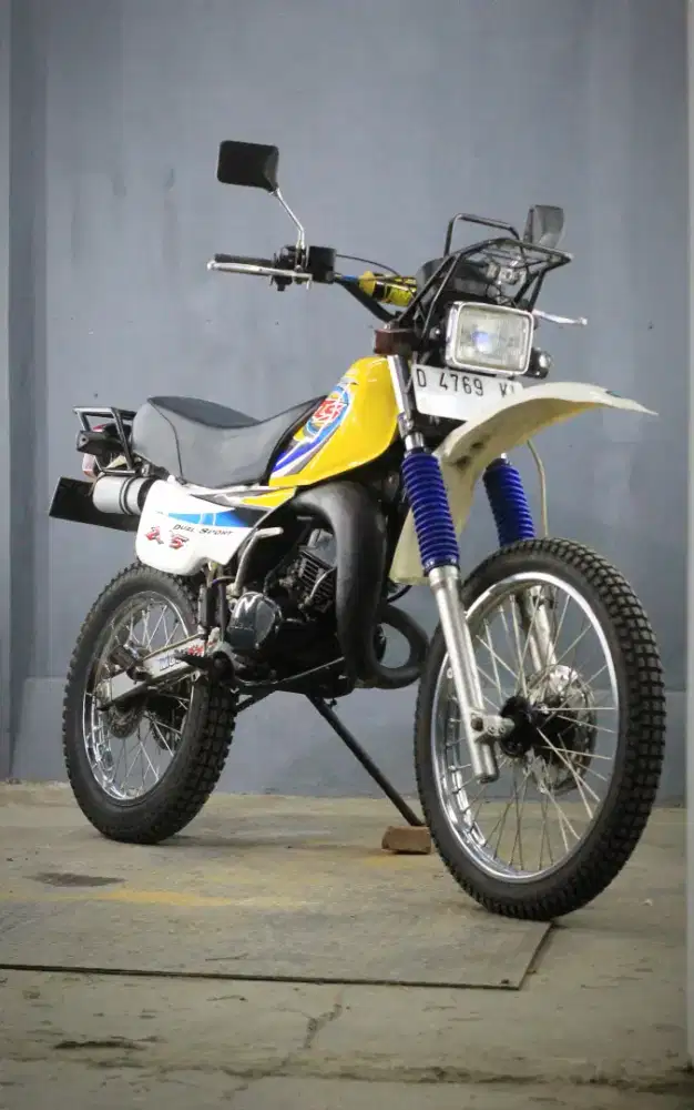 Trail Suzuki TS125