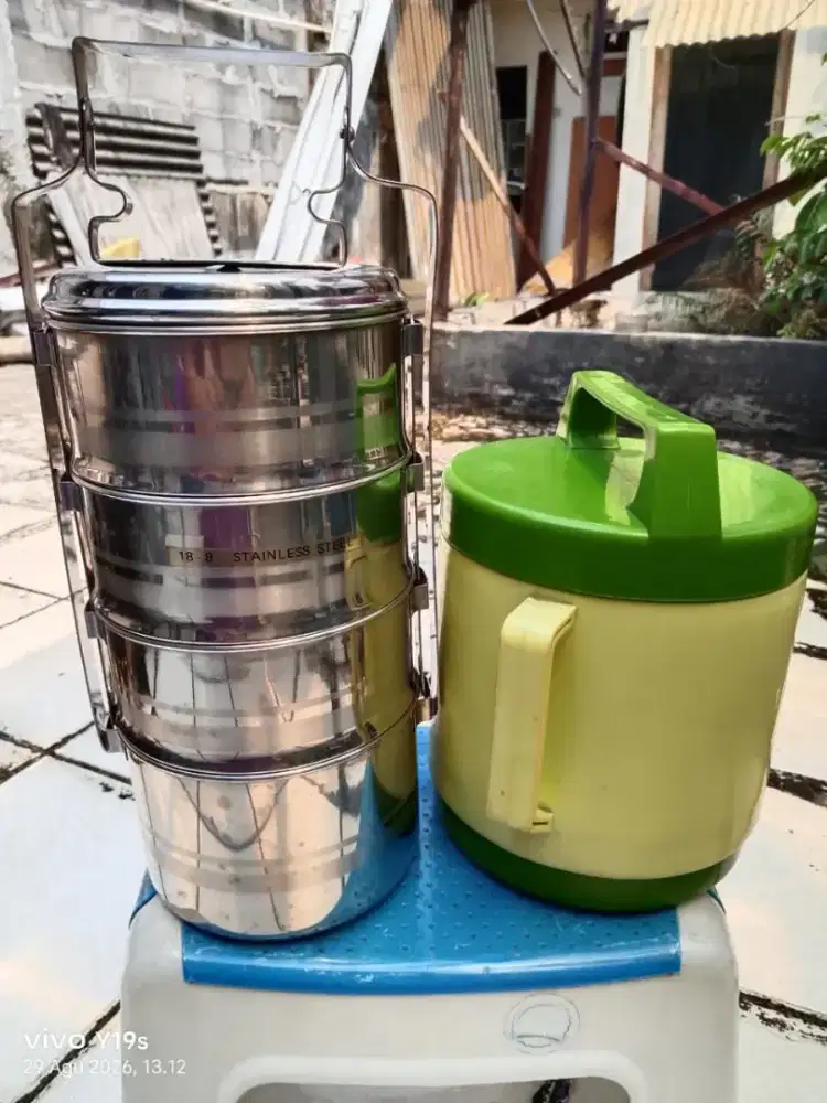 DIJUAL Rantang 4 Susun dan Termos Nasi