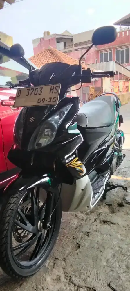 Skywave 2010 hitam putih