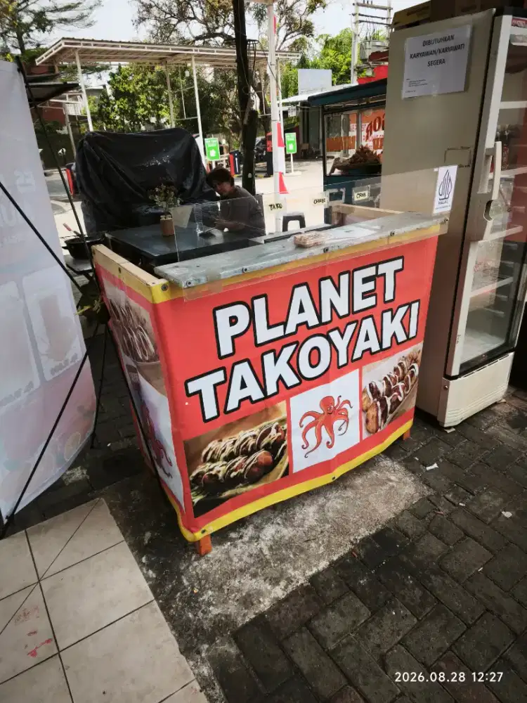 Dubutuhkan Segera Karyawan dan Karyawati Booth Jeruk Peras & Takoyaki