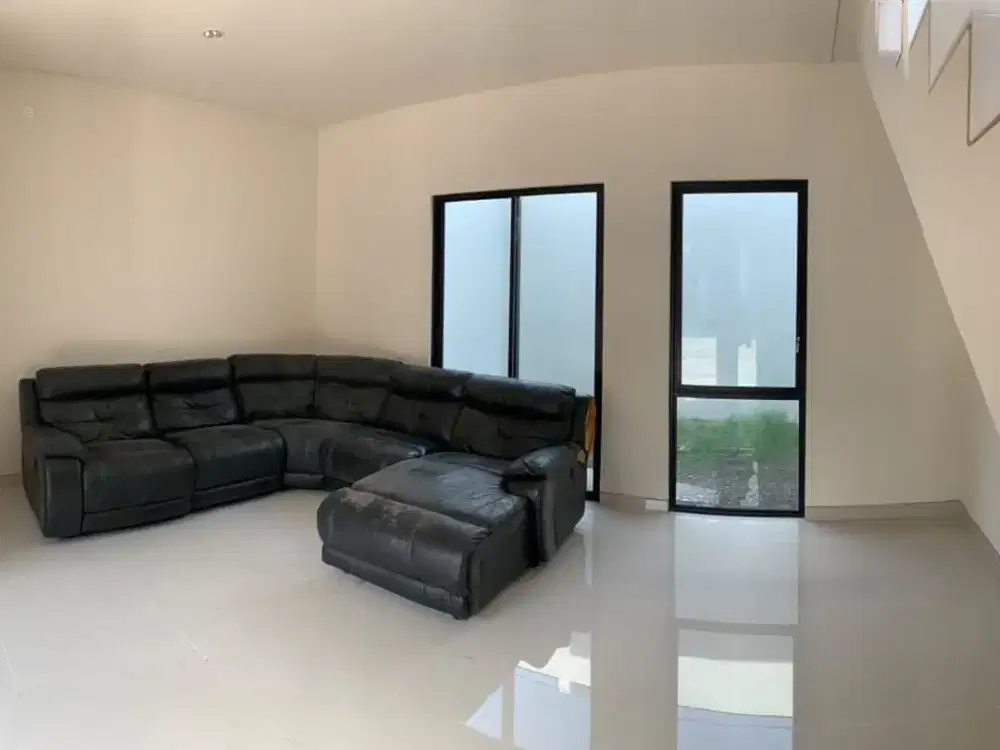 DIJUAL RUMAH DI CENTRAL PARK JUANDA