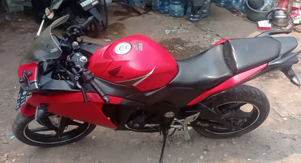 Honda CBR 150 Thailand