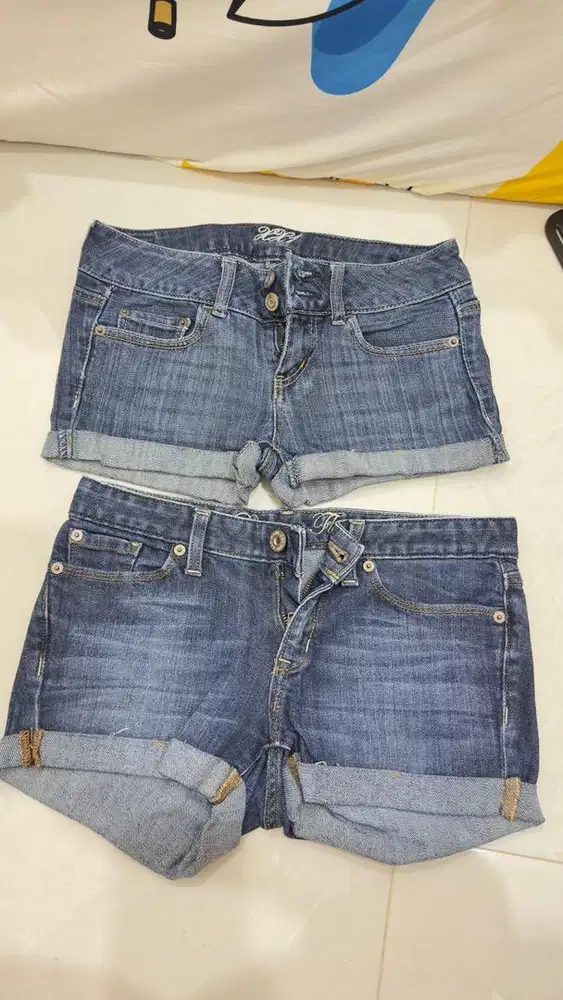 Celana pendek jeans / hotpants