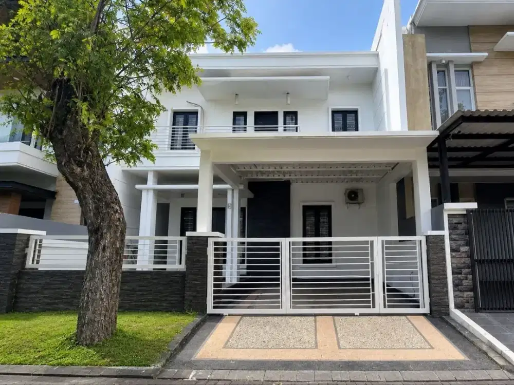 Rumah Pakuwon City Minimalis Strategis Hadap Timur