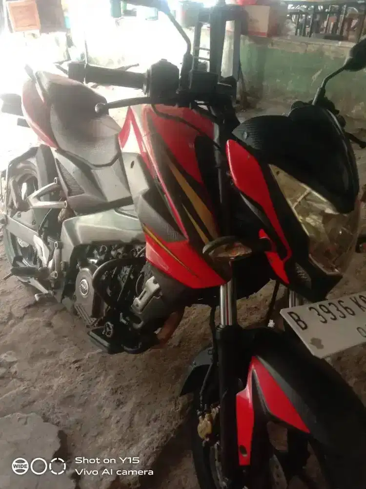 Dijual bajaj Pulsar ns200 THN 2013 pajek telat 2020 motor masih bagus