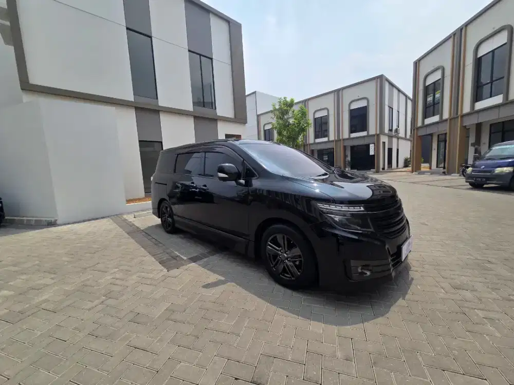 NISSAN ELGRAND AUTOTECH 2011