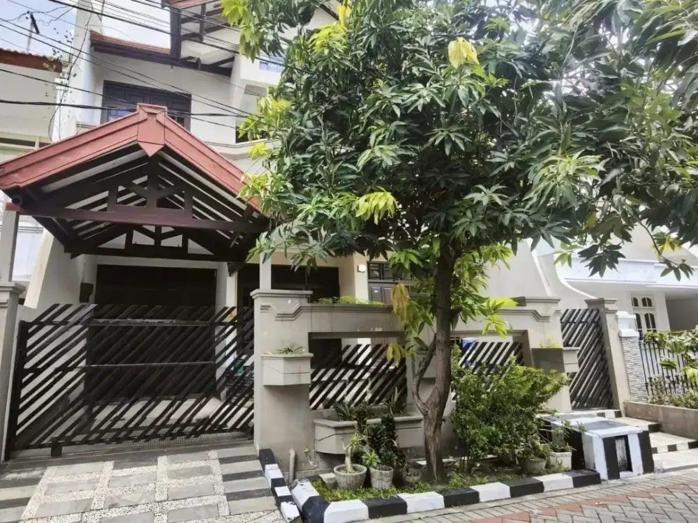 Rumah 2 Lantai Siap Huni Di Menanggal Indah dekat SMAN 15