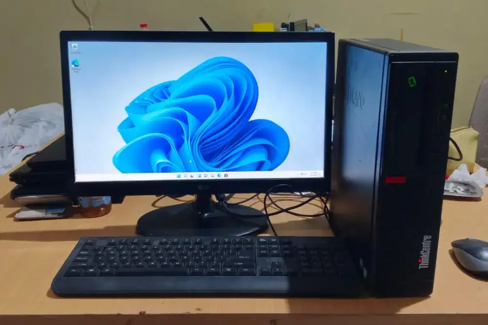 1 set Cpu+monitor Thinkcentre M710s i5 gen 6