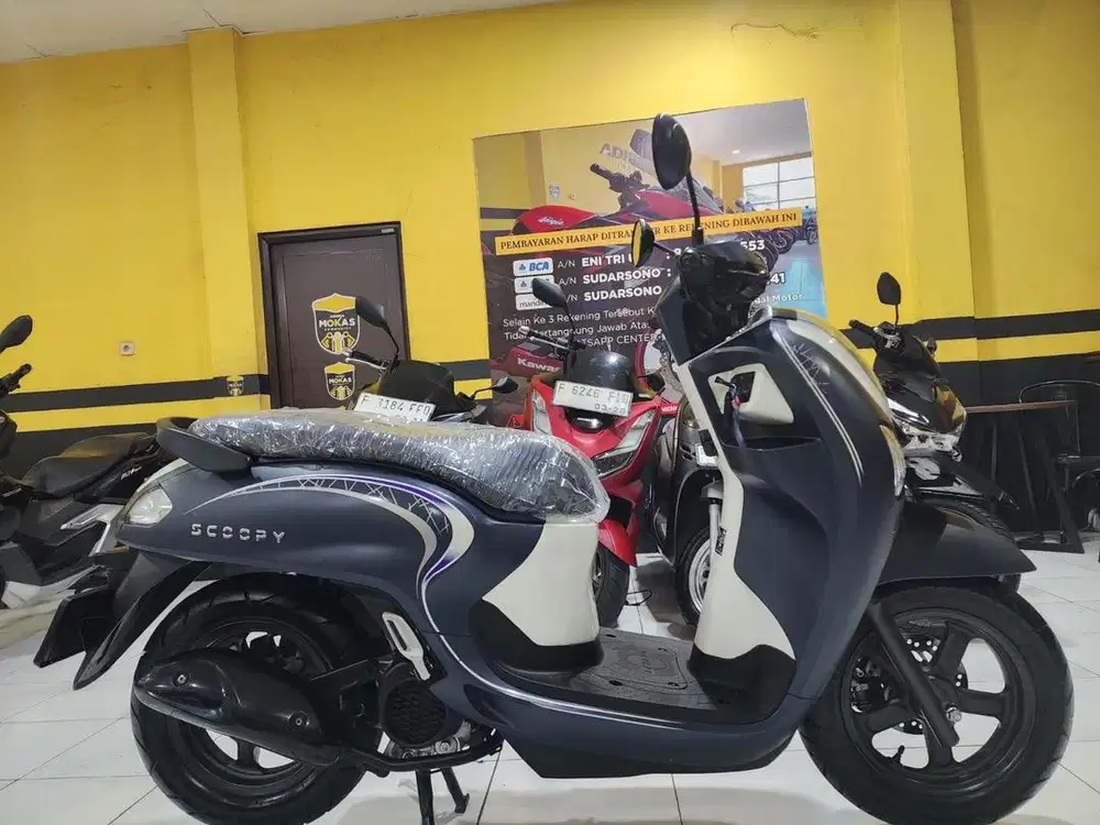 Honda scoopy 110 sporty like new